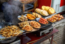 Top Street Foods Around the World You Must Taste Top Street Foods Around the World You Must Taste