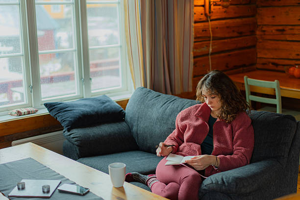 Minimalism in 2025: How to Simplify Your Life and Find Happiness Minimalism in 2025: How to Simplify Your Life and Find Happiness