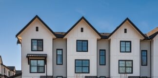 Balancing Community and Personal Privacy in Gated Townhomes Near Me buy townhouse near me
